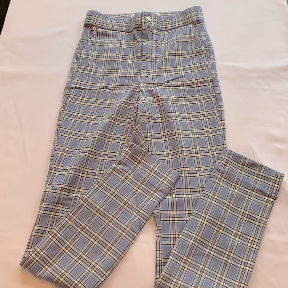 🧵NWT- Hollister plaid pants🧵